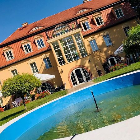 Schloss Zehdenick Exteriör bild